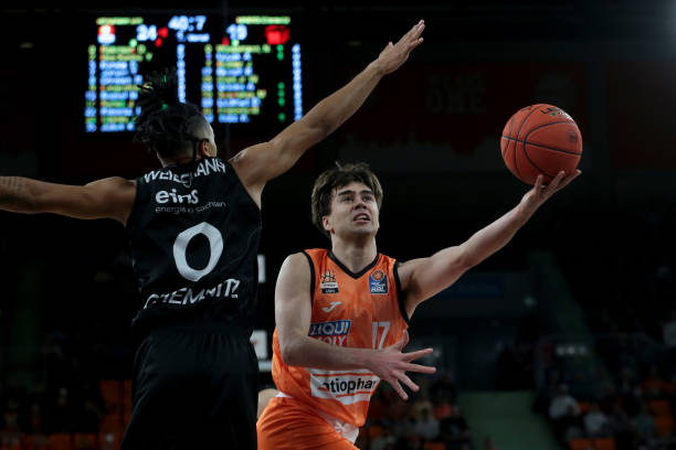 封锁肋部传 封锁肋部传