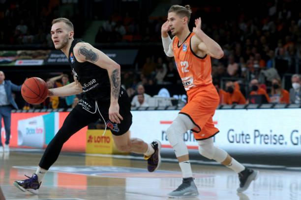 力极具威胁 力极具威胁