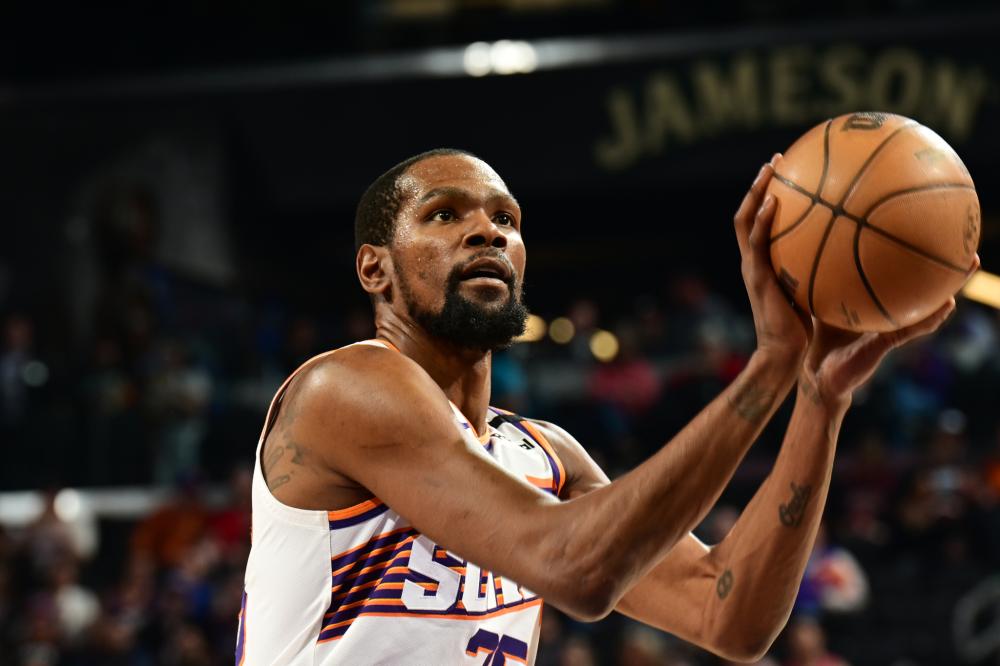 中后卫持球 中后卫持球